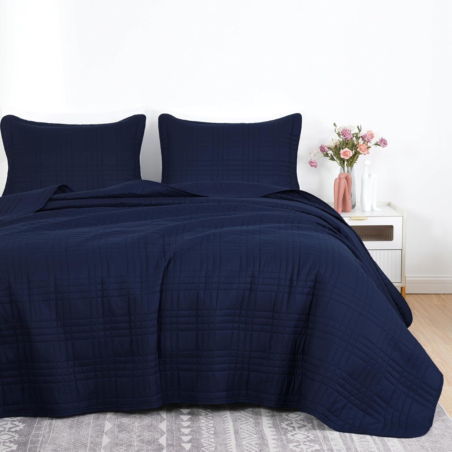 Kingston Oversized Quilted Microfiber Bedspread Set, 3-Piece Navy Queen Size Coverlet (100" x 106") for All Seasons