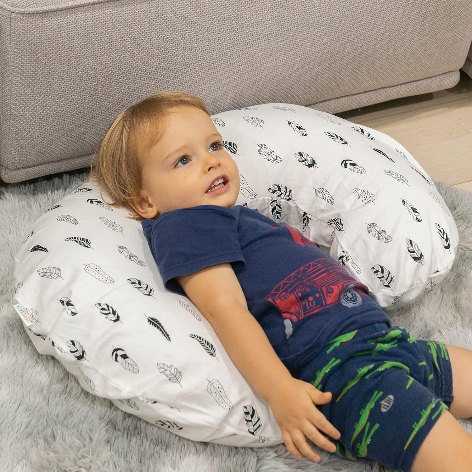 Nursing Pillow Cover for Infants - Soft and Comfortable Feather Design, Ideal for Maternity Breastfeeding Support
