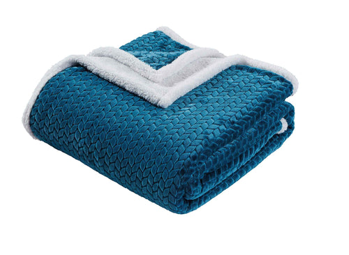 Decor&More Home Essentials Braided Sherpa Blanket