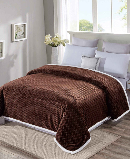 Decor&More Home Essentials Braided Sherpa Blanket